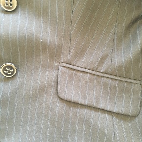 Esprit Two Piece Suit - Picture 5 of 15